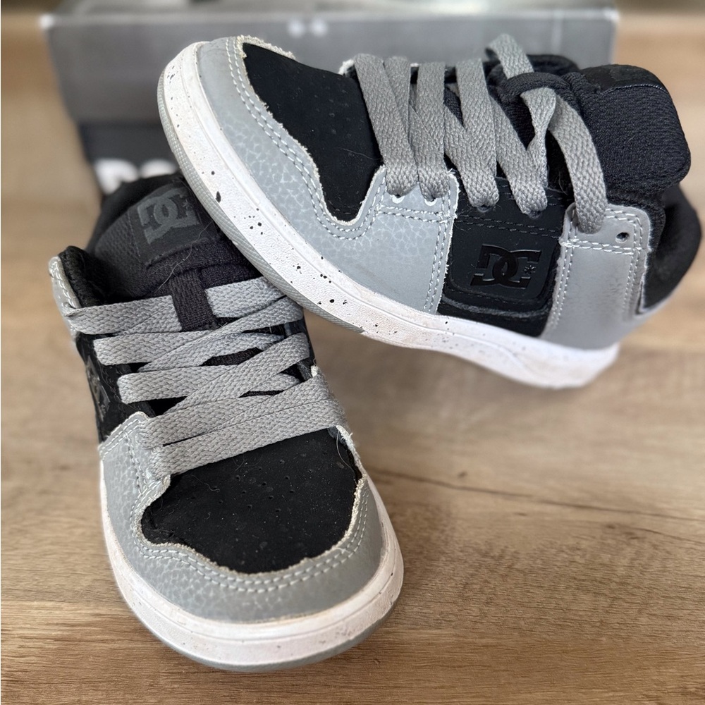 DC Kids Sneakers